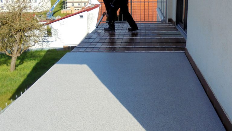 Balkonbelag Hochwertige Balkonsanierung mit Mineralit